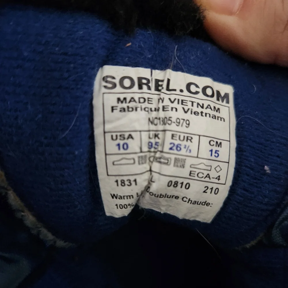 Sorel kids snow